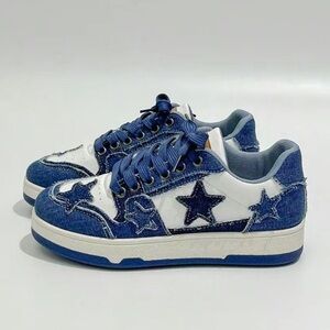 Casual Sports Shoes With Star Design